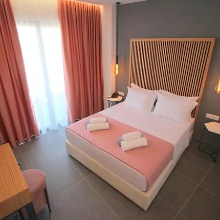 Hotell Blue Eye 4*