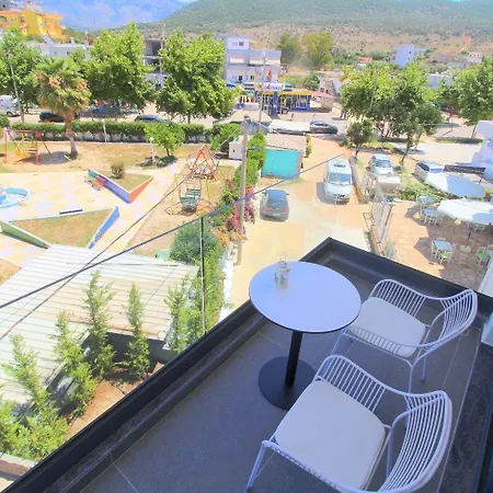 Blue Eye Hotel 4*