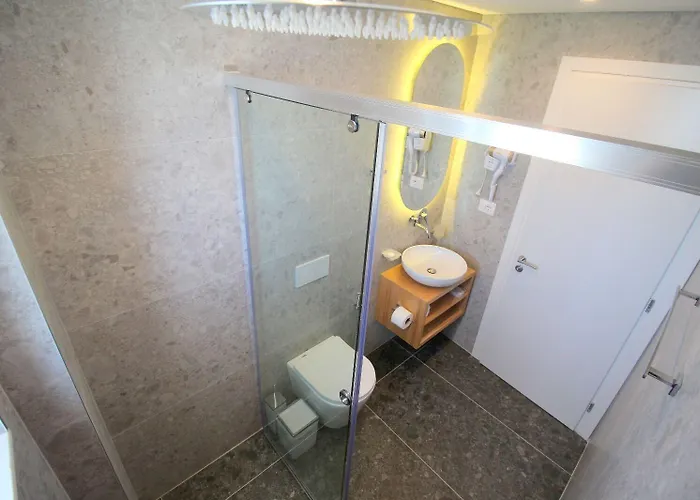 Blue Eye 4* 卡萨米尔